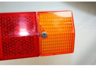 CABOCHON DE FEU AR GAUCHE SR 424...FORD TAUNUS P7A 17M 20M 1967/68....