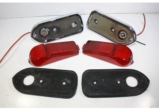 PAIRE DE FEUX D'AILES ARRIERE D / G LUCAS L824...JAGUAR TYPE E USA