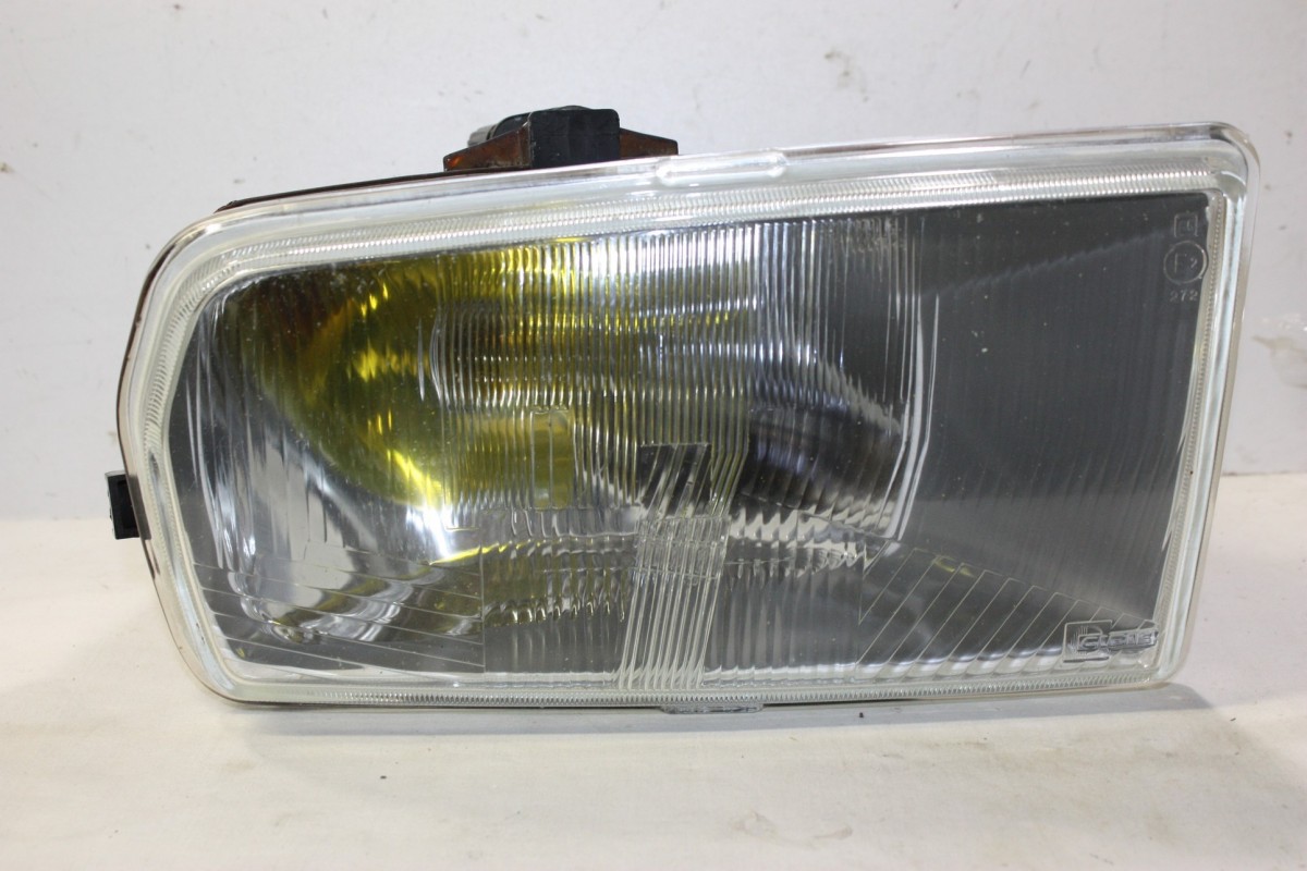OPTIQUE DE PHARE DROIT CIBIE  E2/272...RENAULT R20 TS TYPES de 1975...