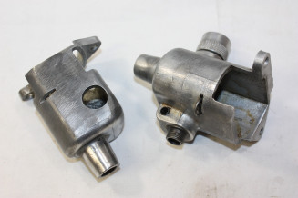 LOT DE 2 CORPS DE MECANISME D'ESSUIE-GLACE DE COMPTEUR DE VITESSE ROND...CITROEN 2CV AZ 1954/61