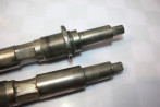 PAIRE D'AXES DE BRAS SUPERIEURS D'ESSIEU AVANT CITROEN 426569...CITROEN TRACTION 11CV