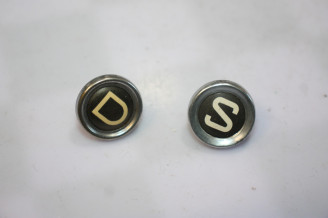 JEU DE 2 BOUTONS RONDS DE TIRETTES DE TABLEAU DE BORD...CITROEN TRACTION 11CV 15/6