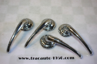 JEU DE 4 POIGNEES INTERIEURES DE PORTES + EMBASES...CITROEN TRACTION 11CV 15/6