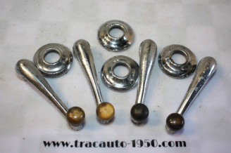JEU DE 4 MANIVELLES LEVES GLACES DE PORTES + EMBASES...CITROEN TRACTION 11CV 15/6