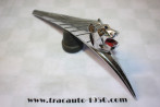 MASCOTTE OU EMBLEME DE CAPOT "LE LION"...PEUGEOT 203 TS MODELES