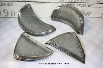 JEU D'ENJOLIVEURS DE SABOTS D'AILES AV/AR D/G AXO 810...CITROEN TRACTION 7 11 15/6