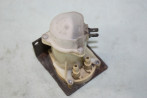 POMPE DE LAVE GLACE ELECTRIQUE SEIM12V...AUTOS ANCIENNES