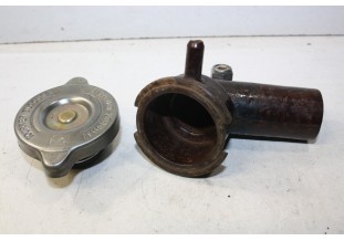 GOULOTTE DE RADIATEUR AVEC BOUCHON PJ TH2 280/4...SIMCA ARONDE P60 voir descriptif