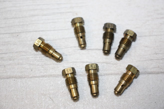 LOT DE 7 GICLEURS POUR CARBURATEURS SOLEX...AUTOS DIVERS