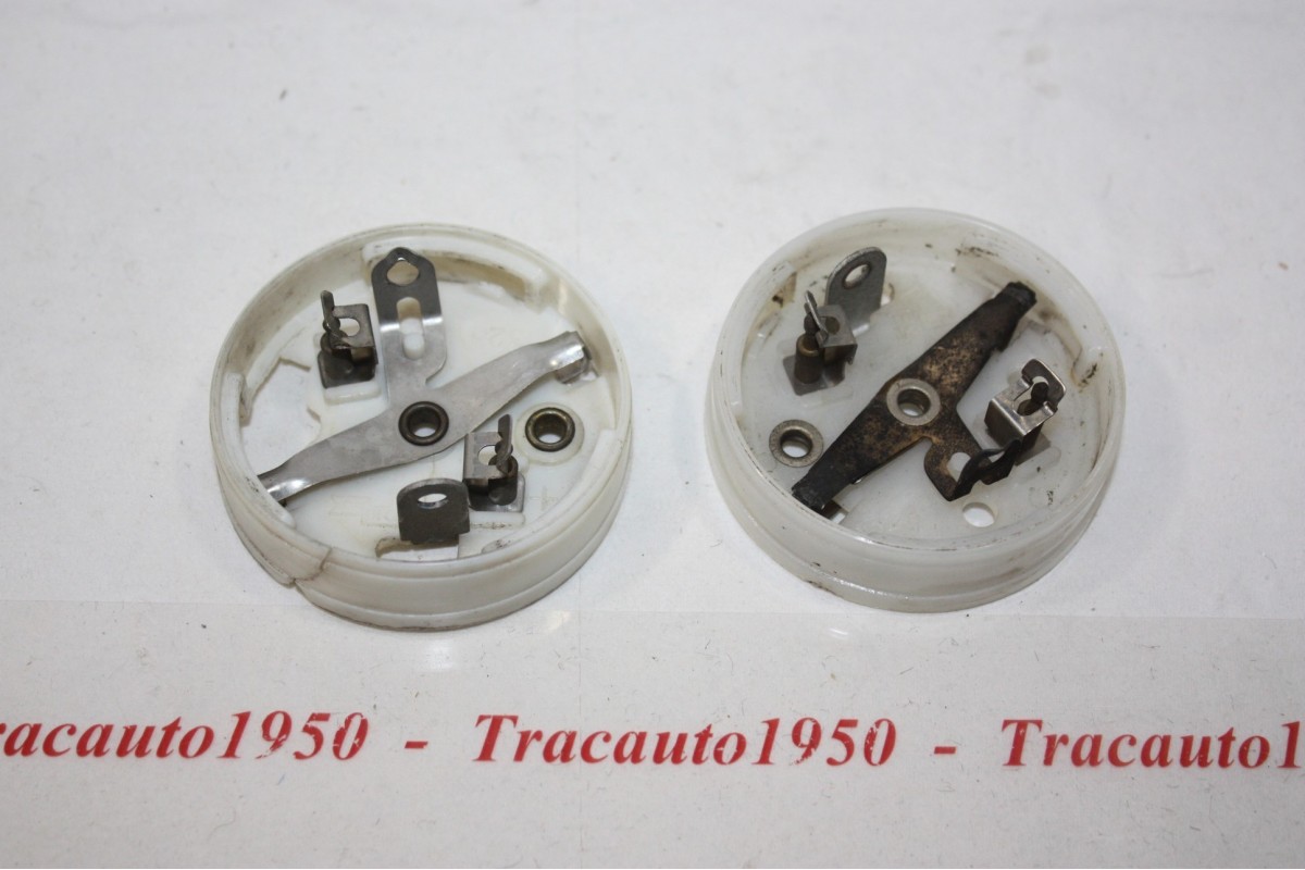 PAIRE DE PLATINES DE PLAFONNIER PK LMP 3240...4CV DAUPHINE R4 ESTAFETTE CITROEN 2CV