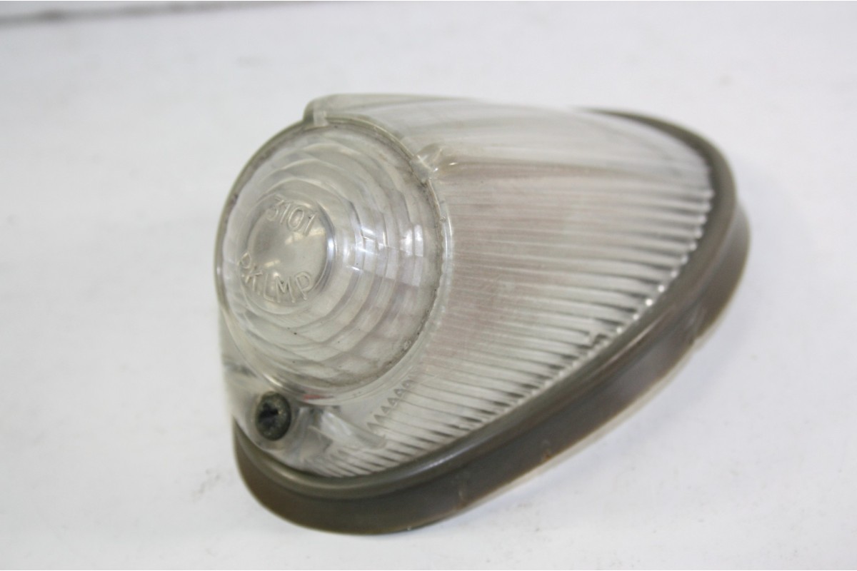 CABOCHON DE FEU AVANT GAUCHE PK LMP 3101...RENAULT ESTAFETTE 1er MODELE