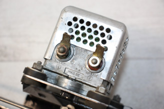 ENSEMBLE MOTEUR D'ESSUIE GLACE 6V ET MECANISME SEV MARCHAL...CITROEN 2CV