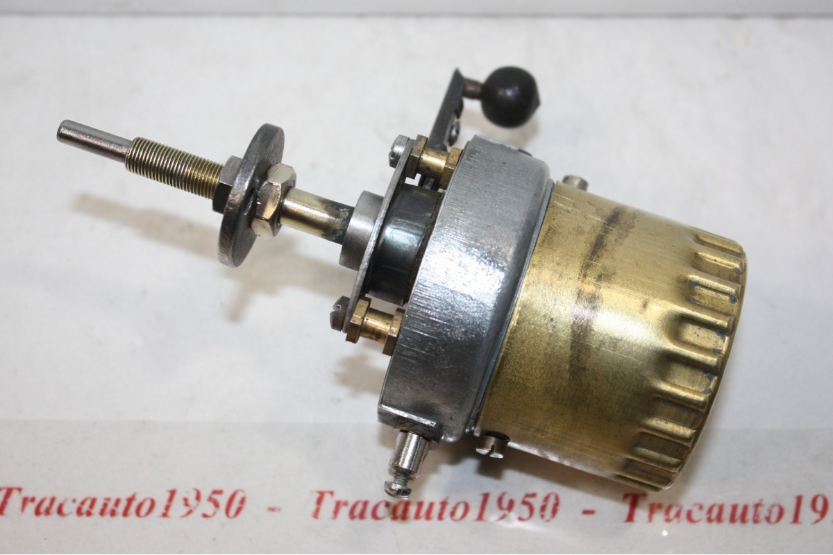 MOTEUR D'ESSUIE GLACE EYQUEM 06868 6V...AUTOS ANCIENNES