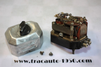 MOTEUR D'ESSUIE GLACE SEV MARCHAL 12V...AUTOS ANCIENNES DIVERS - T...