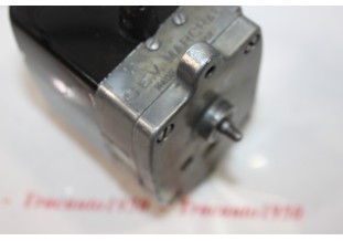 MOTEUR D'ESSUIE GLACE SEV MARCHAL 12V...AUTOS ANCIENNES DIVERS - T...