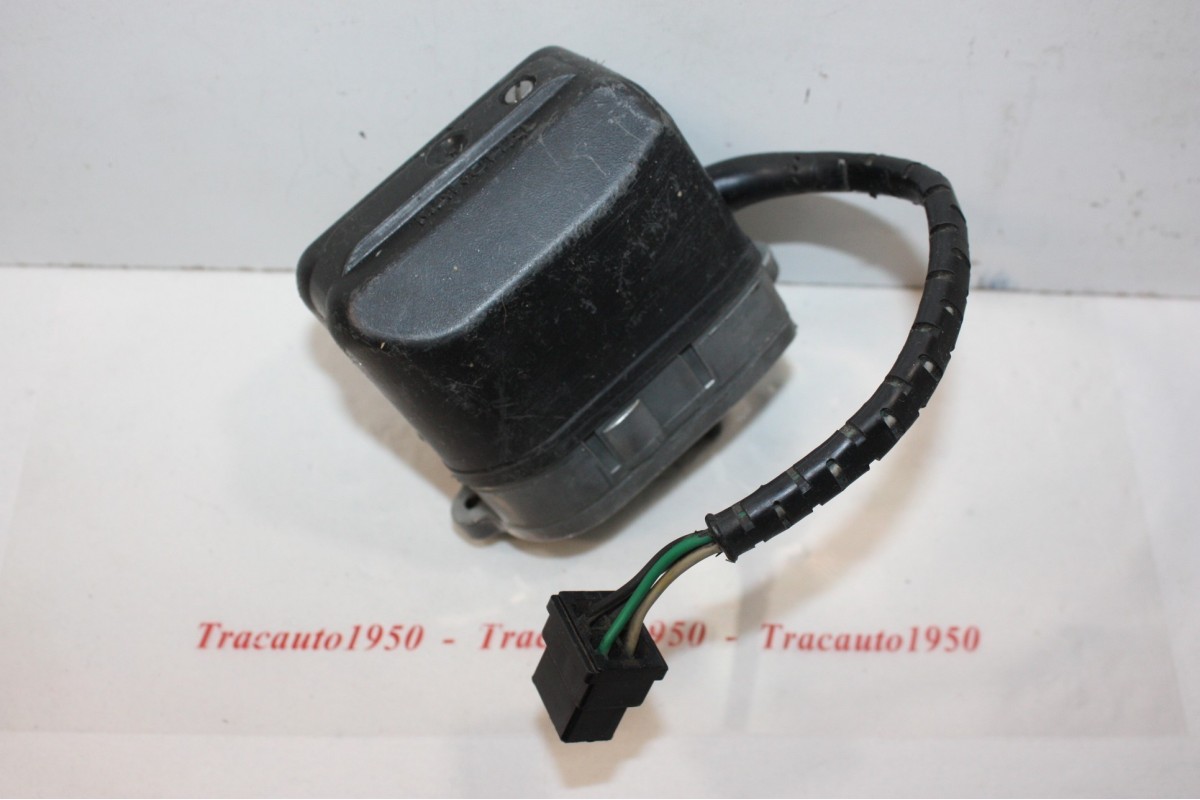 MOTEUR D'ESSUIE GLACE SEV MARCHAL 12V...AUTOS ANCIENNES DIVERS - T...