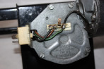 ENSEMBLE MECANISME + MOTEUR D'ESSUIE GLACE BOSCH 12V...RENAULT R12...
