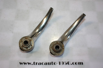 PAIRE DE POIGNEES DE PORTES INTERIEURES AV/AR...PEUGEOT 403