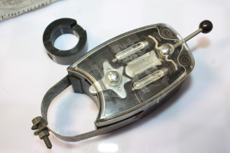 COMMODO DE CLIGNOTANT "L'INFAILLIBLE" ACCESSOIRE D'EPOQUE...2CV TRACTION JUVA