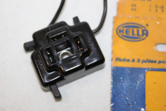 FICHE DE CONNEXION 3 POLES POUR OPTIQUES ASSYMETRIQUES HELLA...AUTO...