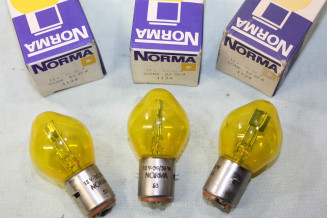 LOT DE 3 AMPOULES DE PHARES 12V 36/36W NORMA 1124...AUTOS ANCIENNES ETRANGERES