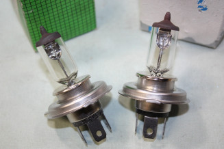 2 AMPOULES DE PHARES 12V 60/55W H4 IODE NORMA 413...AUTOS ANCIENNES DIVERSES