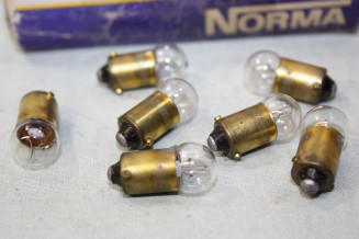 7 LAMPES TEMOINS 12V 2W BA9 S NORMA 1523...AUTOS ANCIENNES DIVERSES