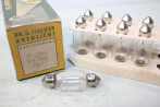 BOITE DE 9 NAVETTES DE PHARES 12V 18W FISCHER 10/2844...AUTOS NCIENNES DIVERS