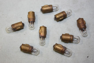 9 LAMPES TEMOINS 24V 3W BA7 S NORMA...CAMIONS TRACTEURS ANCIENS