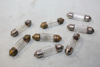 8 LAMPES NAVETTES 12V 5W 38x10mm...AUTOS ANCIENNES DIVERS