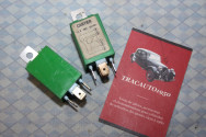 2 RELAIS DE CONTROLE 12V G. CARTIER 03104  5 BORNES...AUTOS DIVERSES