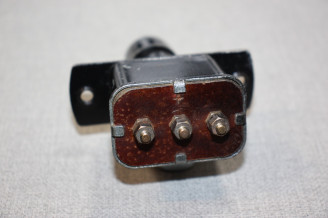 CONTACTEUR A PIED CODE/PHARE MARCHAL P251 3 BORNES...AUTOS CAMIONS TRACTEURS