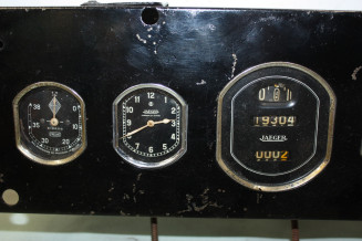 TABLEAU DE BORD ANCIEN...CITROEN C4 ROSALIE RENAULT - Tracauto1950