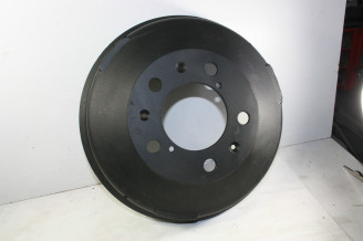 TAMBOUR DE FREIN AVANT OU ARRIERE ?? A DEFINIR...PEUGEOT 403 - Trac...