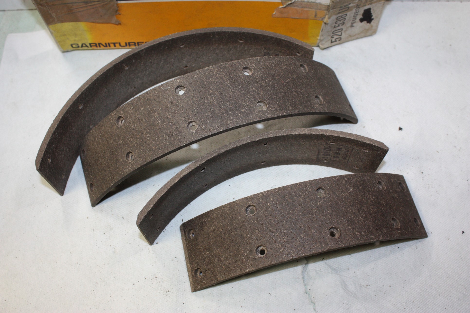 Plaquettes De Frein Avant Flertex Pour Peugeot 404 304 204 - Neuves D'époque - France