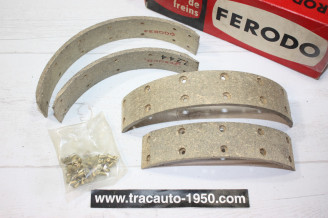 JEU DE GARNITURES DE FREIN AV FERODO 121116...POUR RENAULT R4 R4F4 R5L