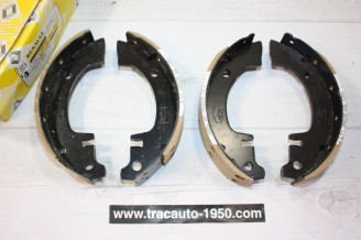 JEU DE MACHOIRES DE FREIN AR Ø 180mm BENDIX B334010...R12 R17 TL