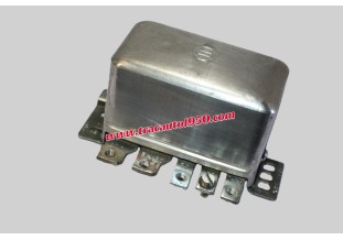 REGULATEUR BOSCH 14V 0190219001 POUR ALLUMEURS DYNASTARTS...INNOCENTI LAMBRO BMW ISETTA ??
