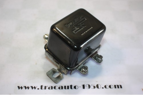 REGULATEUR DUCELLIER 12V 9A 8279A POUR DYNAMOS 12V...TRACTEURS ANCIENS DIVERS