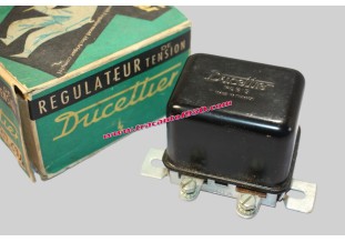 REGULATEUR DUCELLIER 12V 10A 8269A POUR DYNAMOS 12V...PANHARD DYNA PEUGEOT 201 SIMCA 6 ROVIN