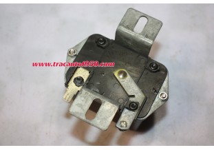 REGULATEUR SEV MARCHAL 14V 72710202 POURS ALTERNATEURS...AUTOS DIVERSES