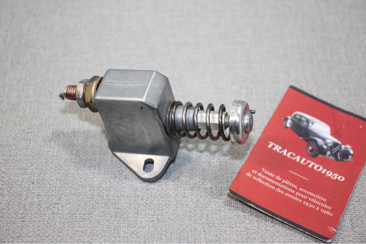 CONTACTEUR LJ 2234 pour DEMARREURS PARIS RHONE D8L...CITROEN 2CV 3CV