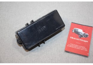 BOITE A FUSIBLES DAV 23 FICHES PLATES...PEUGEOT 204 304