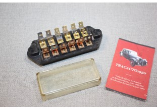 BOITE A FUSIBLES FORD 11409719 6FUSIBLES...FORD DIVERS