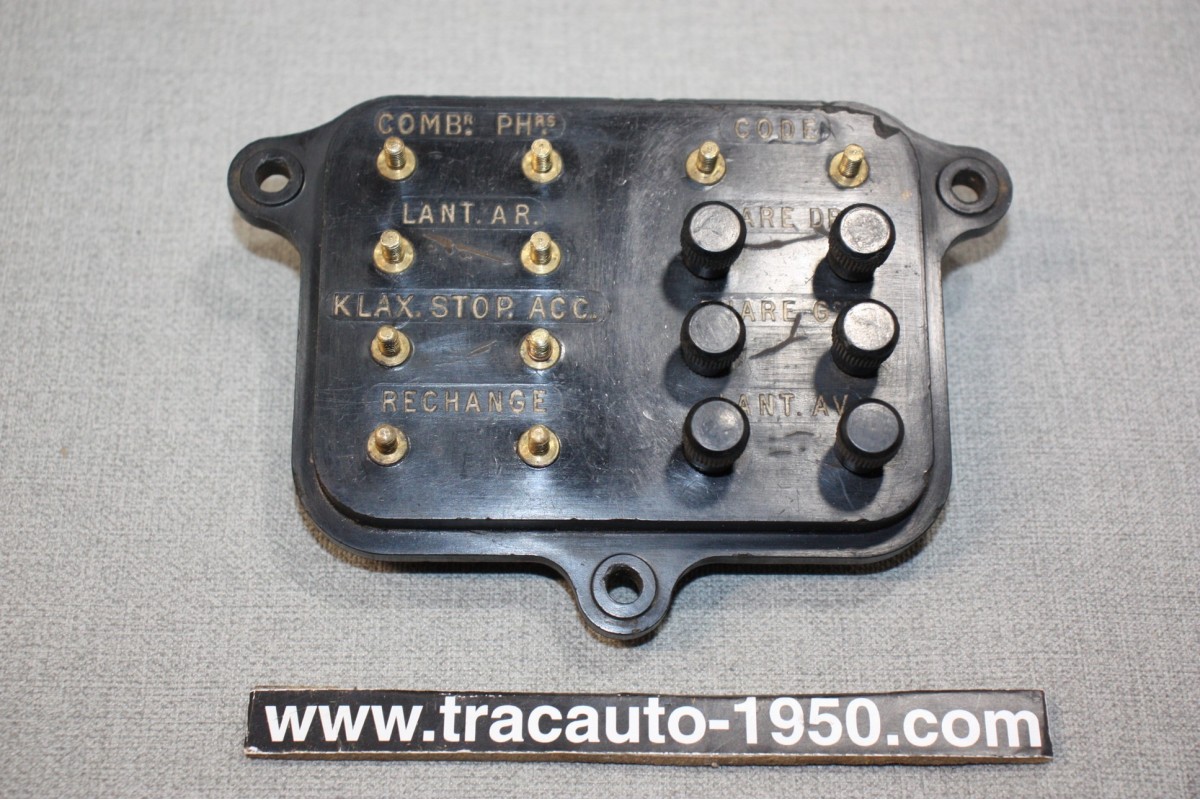 BORNIER DE RACCORDEMENT  POUR ECLAIRAGE/KLAXON 16 BORNES...AUTOS TRACTEURS CAMIONS ANCIENS