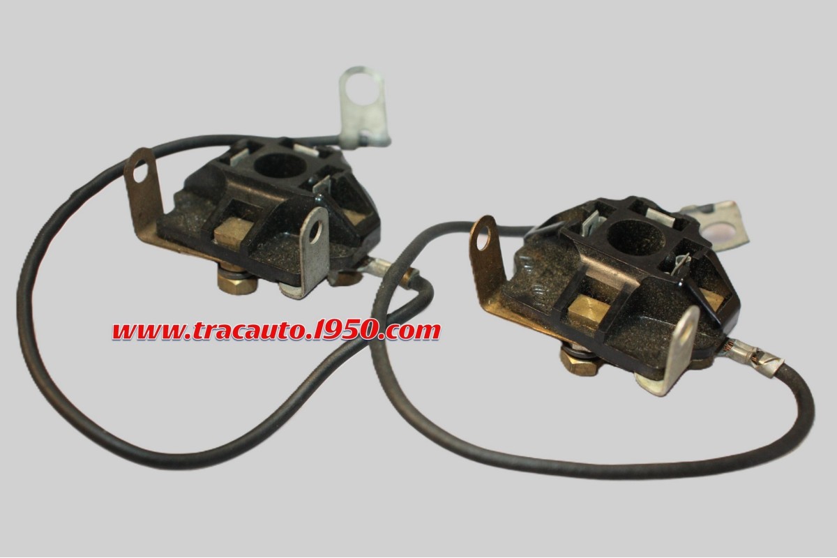 UNE PAIRE DE CONNECTEURS CODE EUROPEEN/H4 DUCELLIER EUROCOD...AUTOS DIVERS