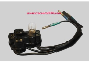 UN CONNECTEUR CODE/PHARE + VEILLEUSE SEV MARCHAL...AUTOS DIVERS