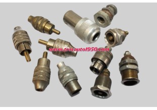LOT DE 11 PRISES DIVERS POUR TABLEAU DE BORD...AUTOS ANCIENNES DIVERS