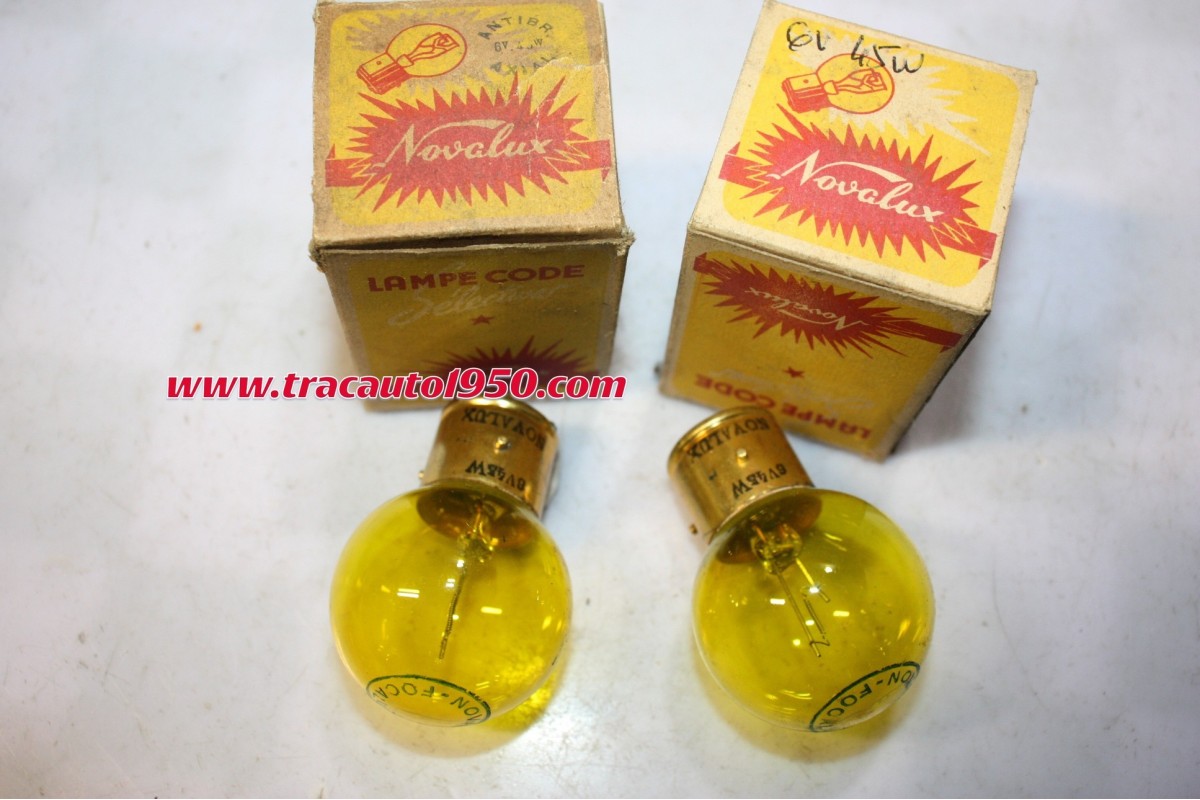 2 AMPOULES POUR FEUX ADDITIONNELS 6V 45W NOVALUX...AUTOS ANCIENNES