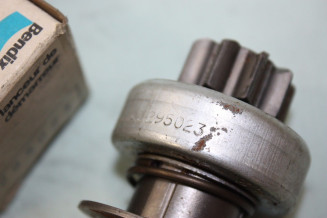 LANCEUR BENDIX 295023 POUR DEMARREUR DUCELLIER...POUR PEUGEOT 204